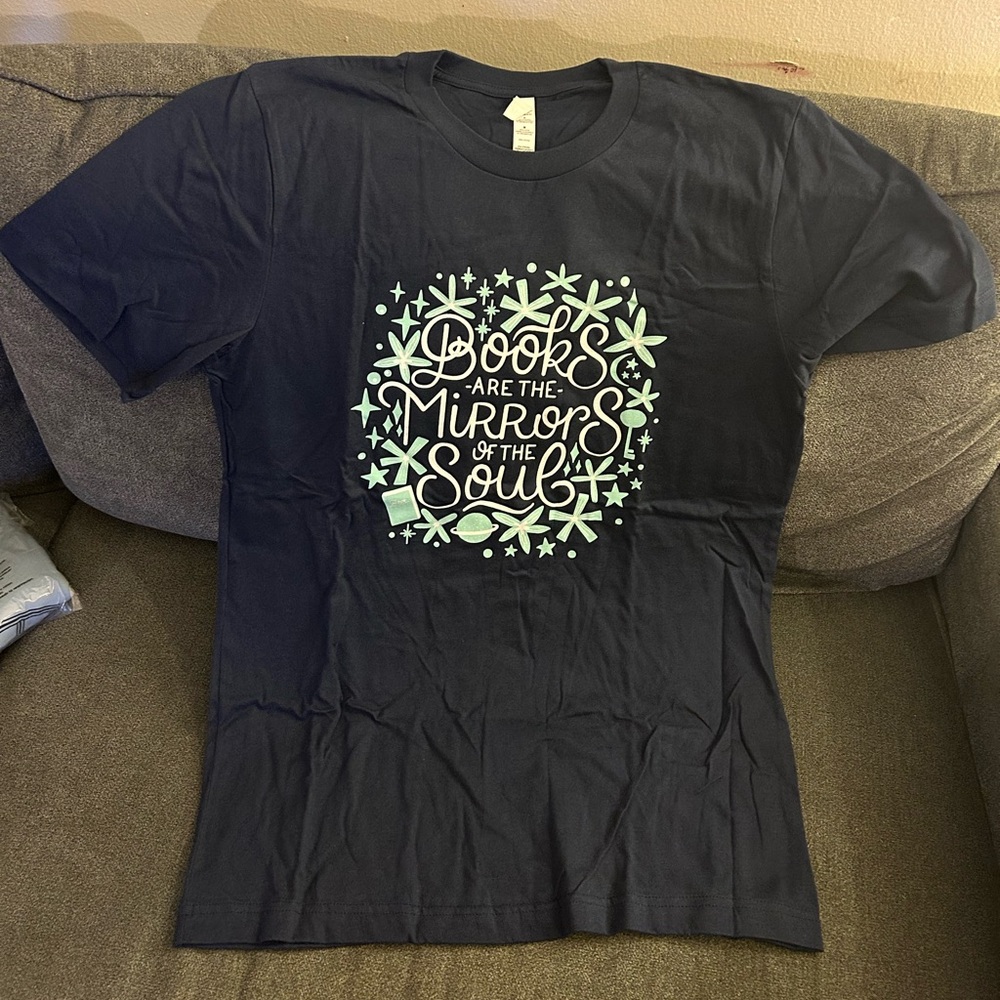 NWOT Bookish Box “Books Are the Mirror of the Soul” Blue Medium Tee / T-Shirt